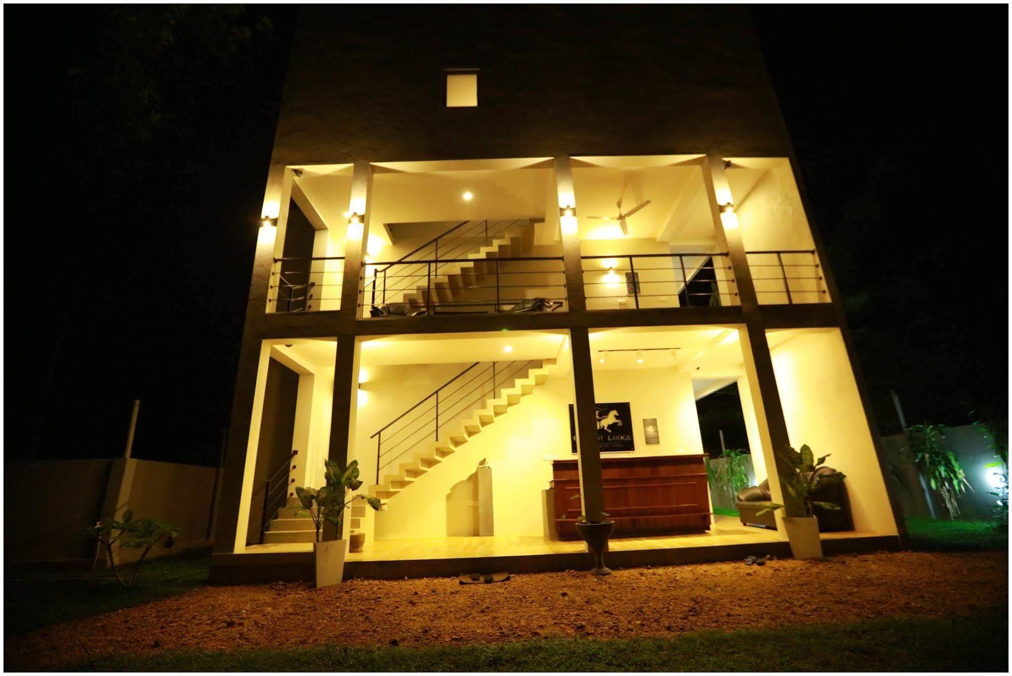 Chariot Lodge Hikkaduwa Exterior photo